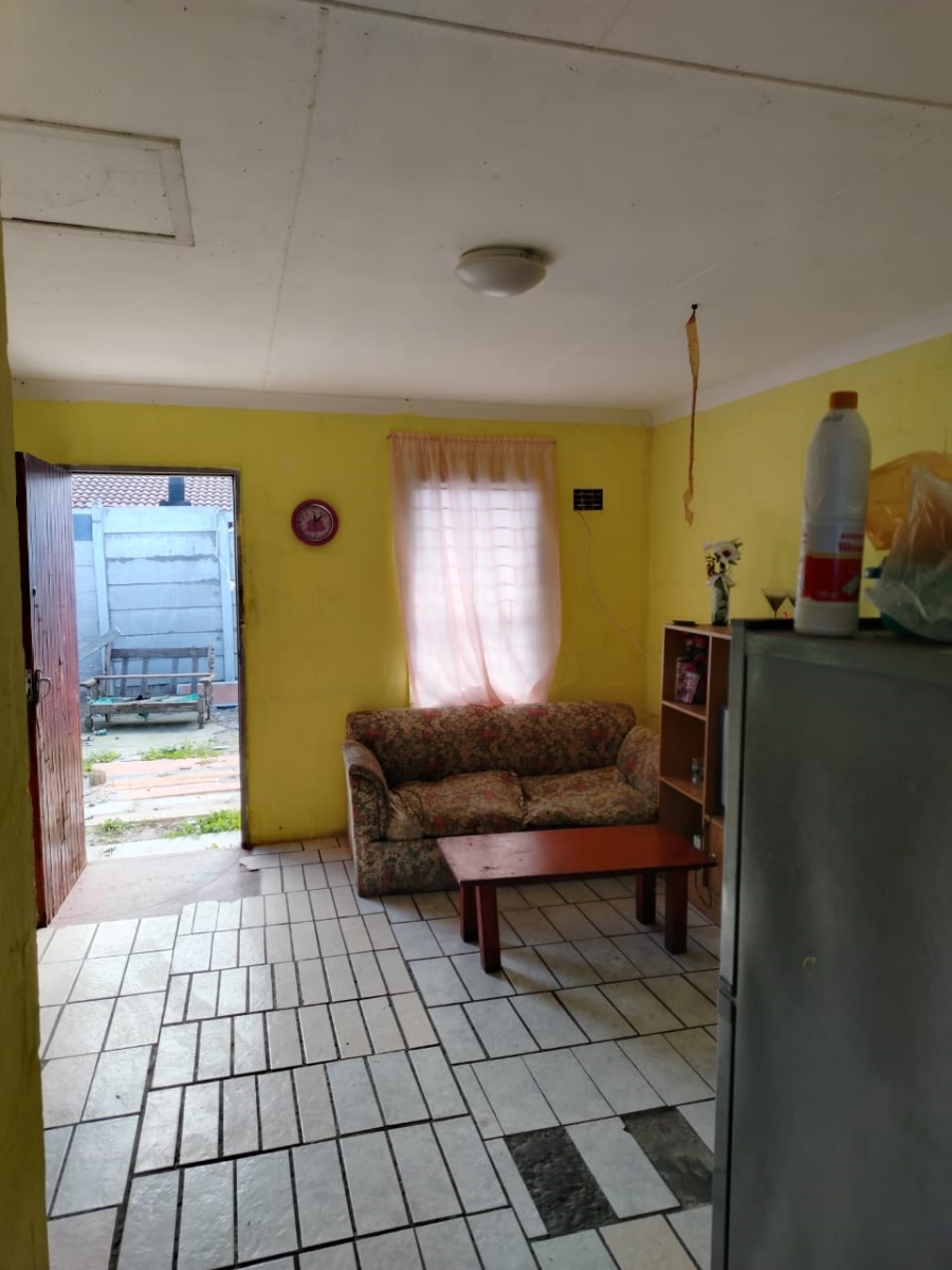 2 Bedroom Property for Sale in Pelican Park Western Cape